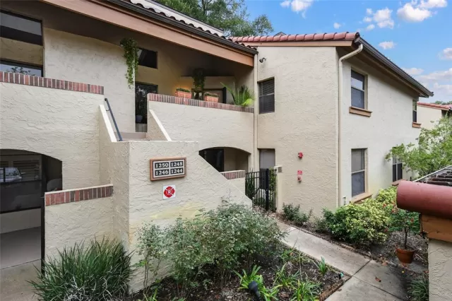 MLS: O6156989 Condo For Sale