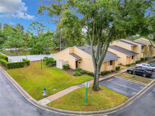 MLS: O6157592 Condo For Sale