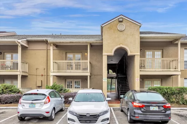 MLS: O6158239 Condo For Sale