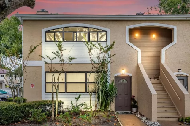 MLS: O6158279 Condo For Sale