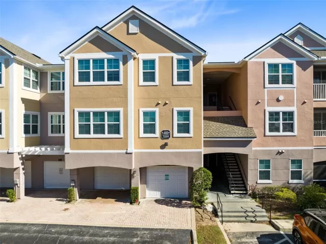 MLS: O6160865 Condo For Sale