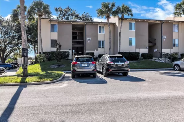 MLS: O6160872 Condo For Sale