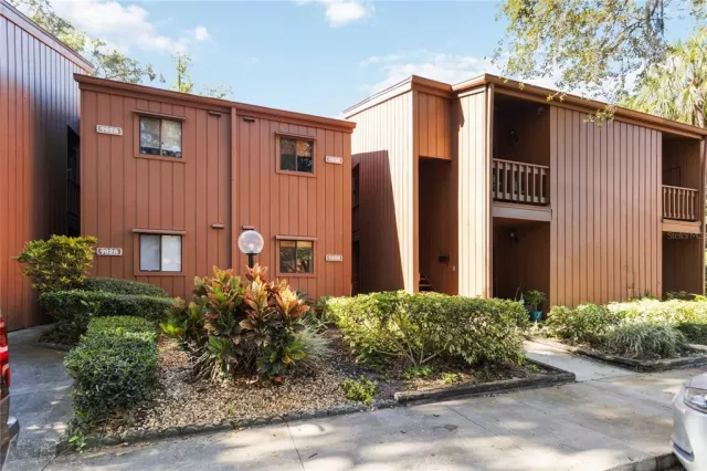 MLS: O6161861 Condo For Sale