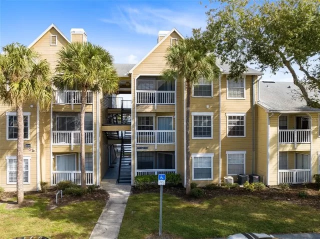 MLS: O6162279 Condo For Sale