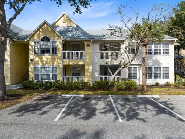 MLS: O6162291 Condo For Sale