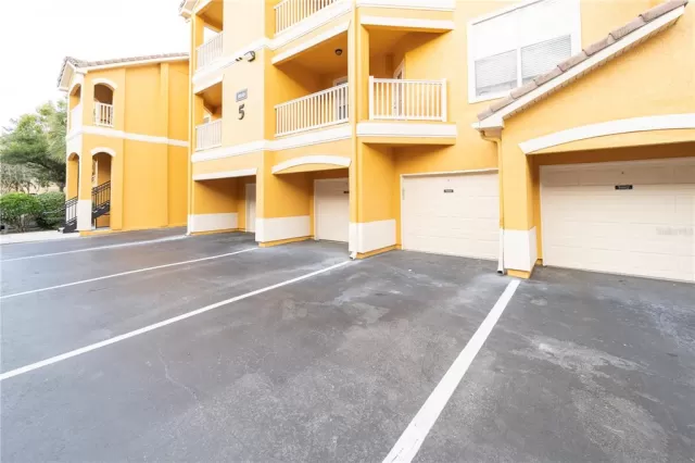 MLS: O6162463 Condo For Sale