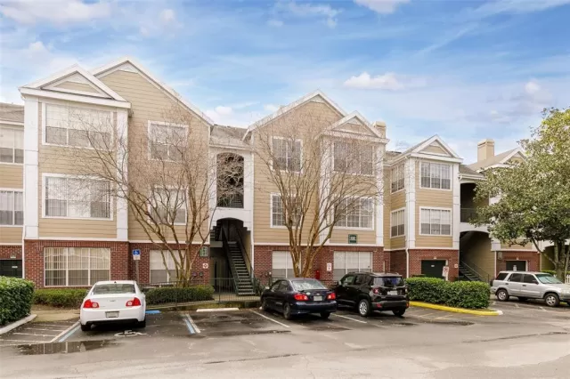 MLS: O6162826 Condo For Sale
