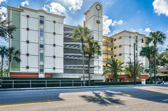 MLS: O6163012 Condo For Sale