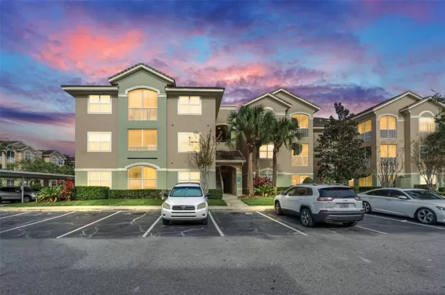 MLS: O6163233 Condo For Sale