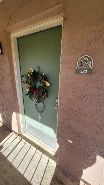 MLS: O6163292 Condo For Sale