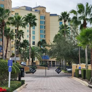 More Details about MLS # O6163871 : 375 EMERSON PLAZA UNIT 313