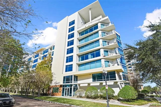 MLS: O6164042 Condo For Sale