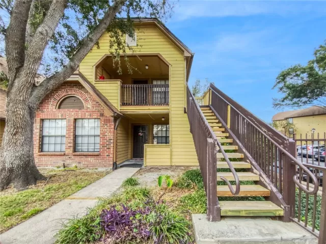 MLS: O6164314 Condo For Sale