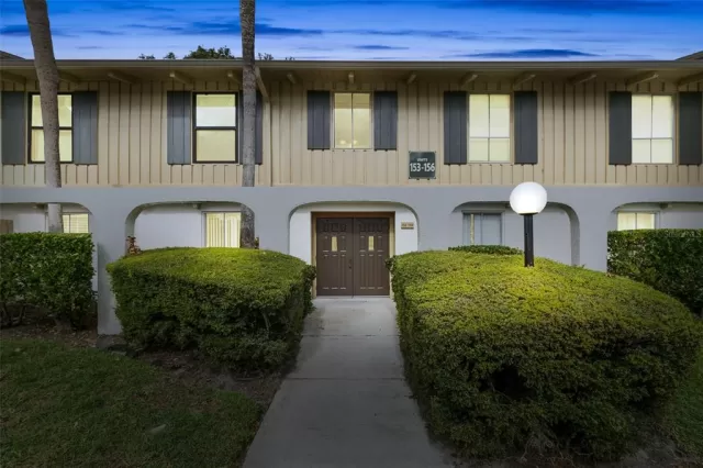 MLS: O6164486 Condo For Sale
