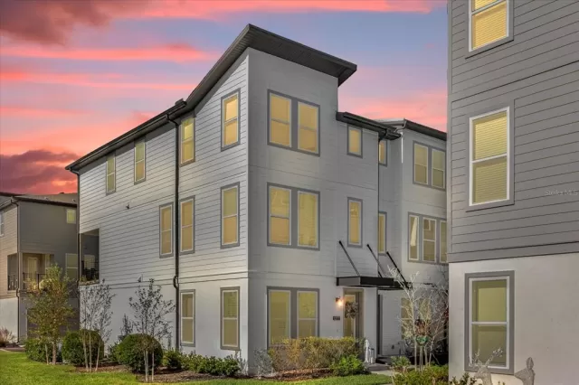 MLS: O6164671 Condo For Sale