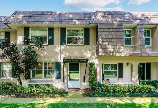 MLS: O6164802 Condo For Sale