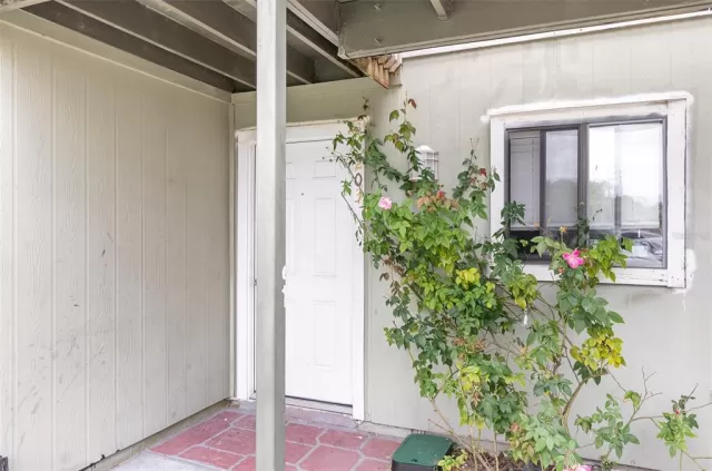 MLS: O6165518 Condo For Sale