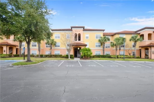 MLS: O6165838 Condo For Sale