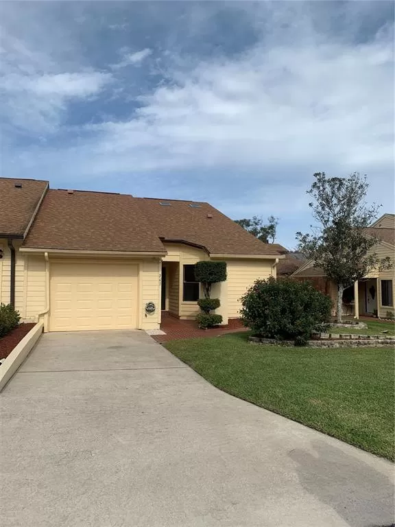 MLS: O6166017 Condo For Sale