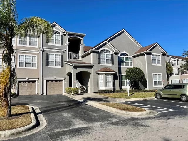 MLS: O6166173 Condo For Sale