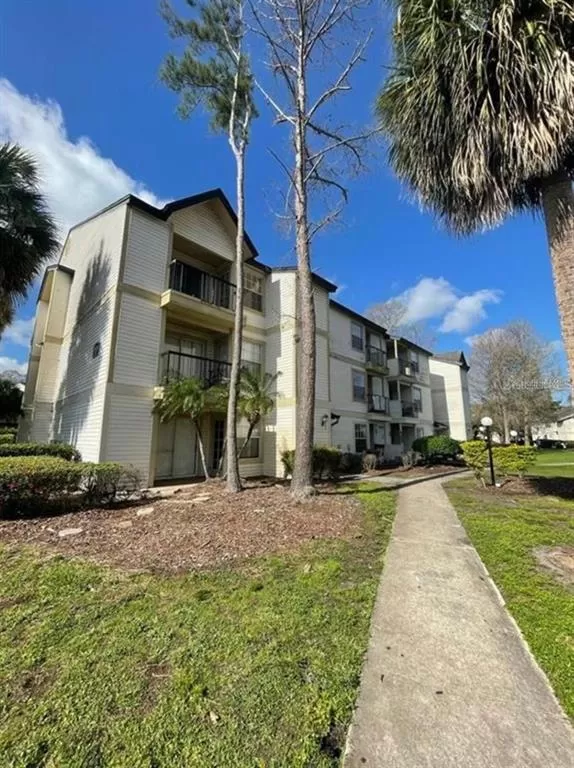 MLS: O6166645 Condo For Sale