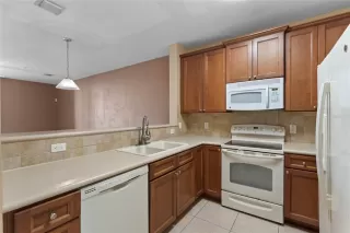 Photo #4: O6167405 Listing