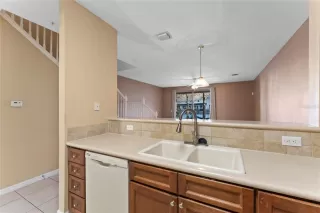 Photo #5: O6167405 Listing