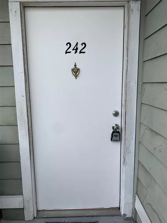 MLS: O6168414 Condo For Sale