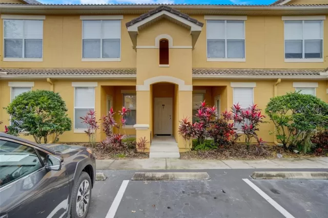 MLS: O6169196 Condo For Sale