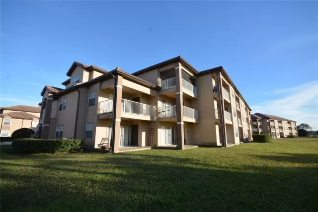 MLS: O6169686 Condo For Sale