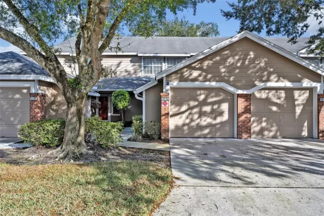 MLS: O6169904 Condo For Sale