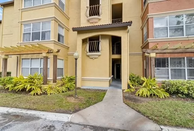 MLS: O6169994 Condo For Sale