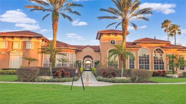 MLS: O6170063 Condo For Sale