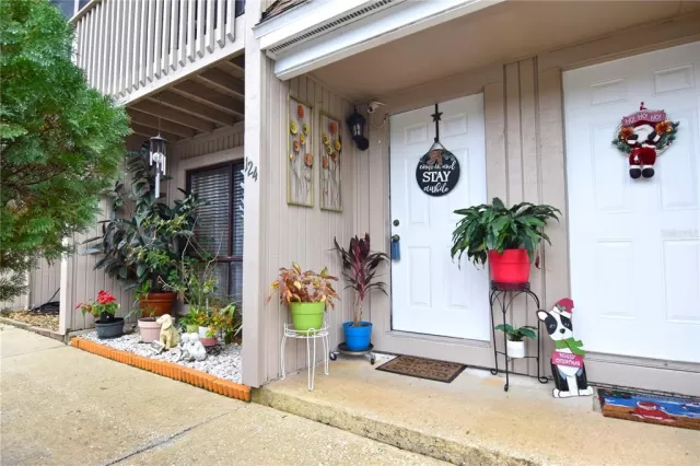 MLS: O6170109 Condo For Sale