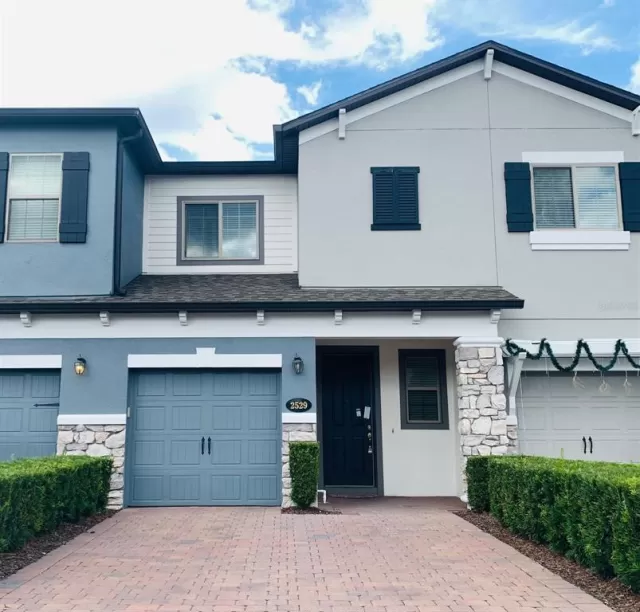 MLS: O6170184 Condo For Sale