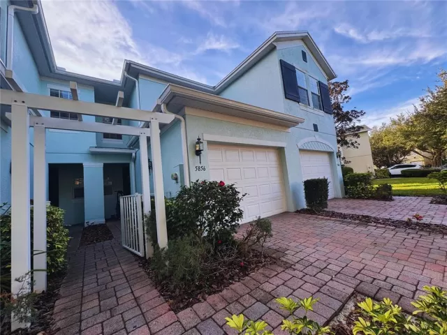 MLS: O6170481 Condo For Sale