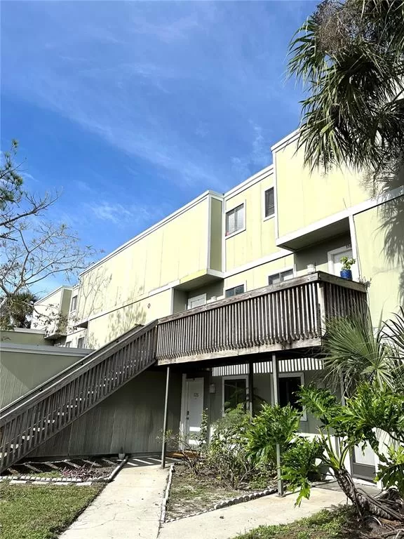 MLS: O6170646 Condo For Sale