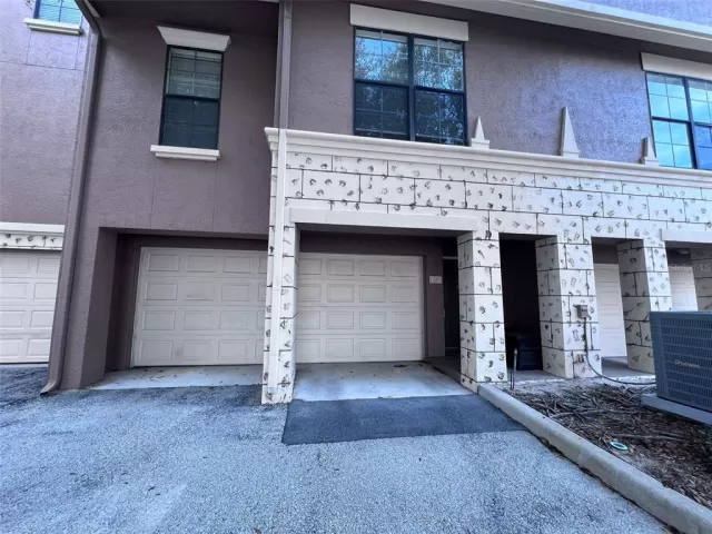 MLS: O6171937 Condo For Sale