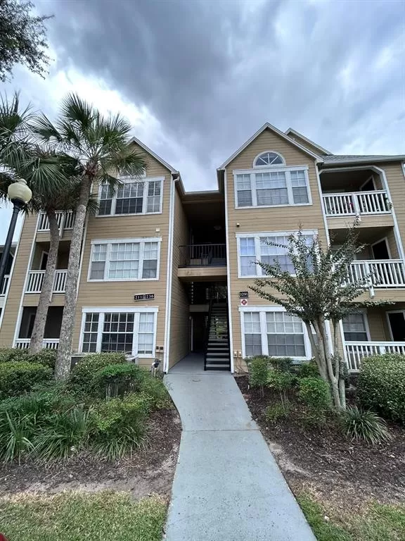 MLS: O6171943 Condo For Sale