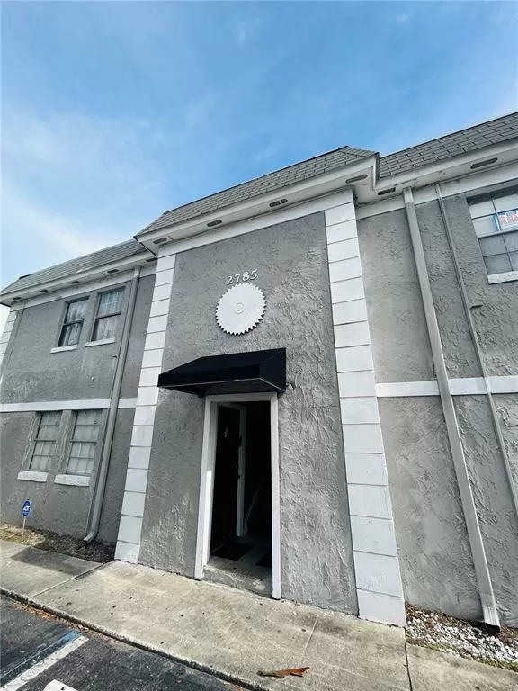 MLS: O6173286 Condo For Sale