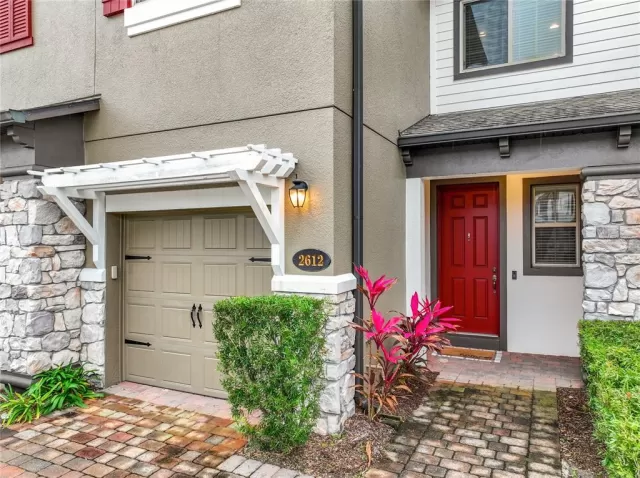 MLS: O6173868 Condo For Sale