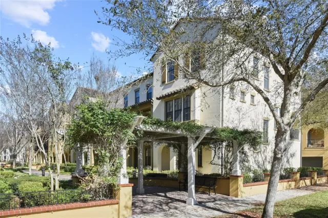 MLS: O6175480 Condo For Sale