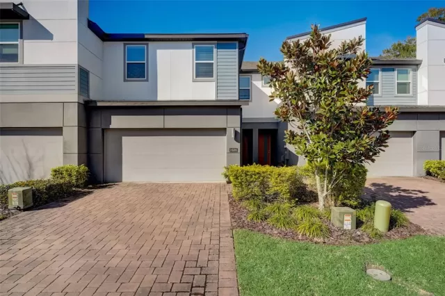 MLS: O6175772 Condo For Sale