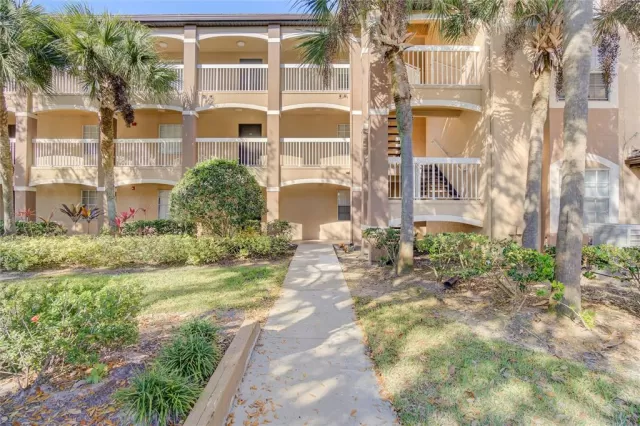 MLS: O6175792 Condo For Sale