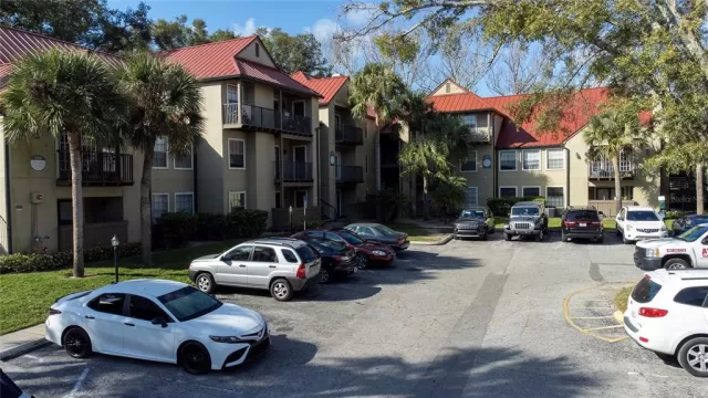 MLS: O6175937 Condo For Sale