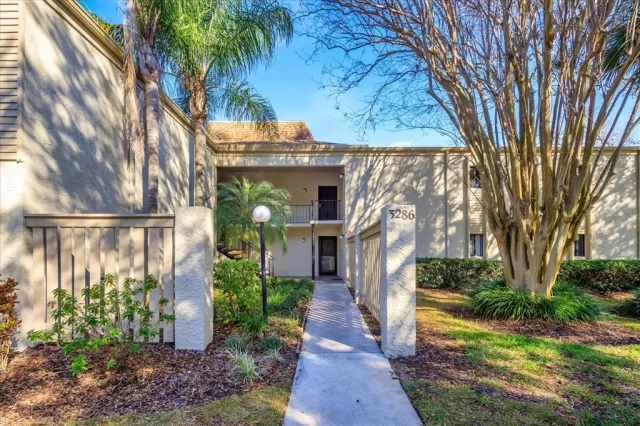 MLS: O6176121 Condo For Sale