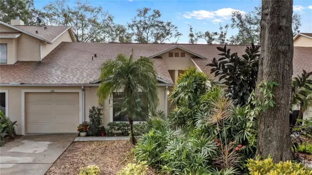 MLS: O6176934 Condo For Sale