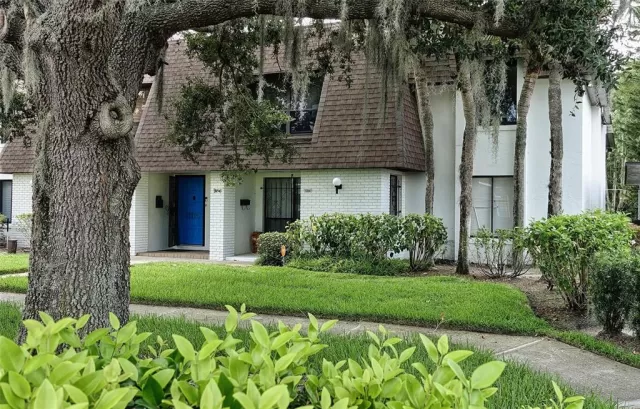 MLS: O6177060 Condo For Sale