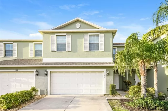 MLS: O6177302 Condo For Sale