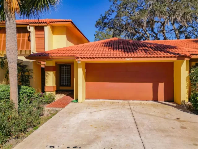 MLS: O6177574 Condo For Sale